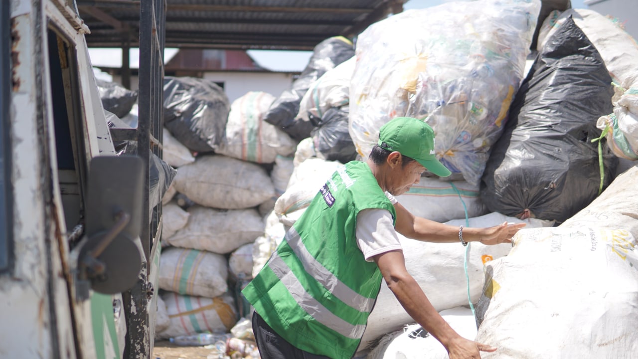 PT Mall Sampah Indonesia: Mallsampah, Recycling Network - UpLink ...